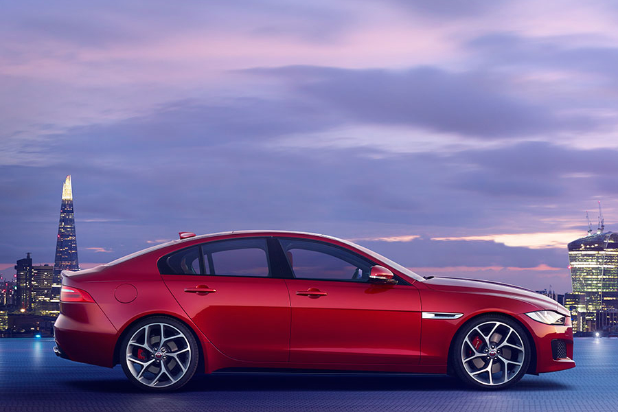 Jaguar xe x760